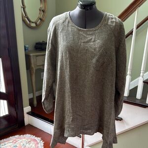 Women's Gray Long Sleeve Top